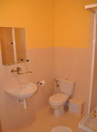 Rybarska Basta Sveceny - Restaurace, * Cerniny