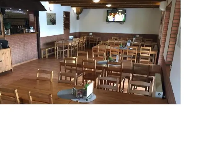 Rybarska Basta Sveceny - Restaurace, Vendégház Cerniny